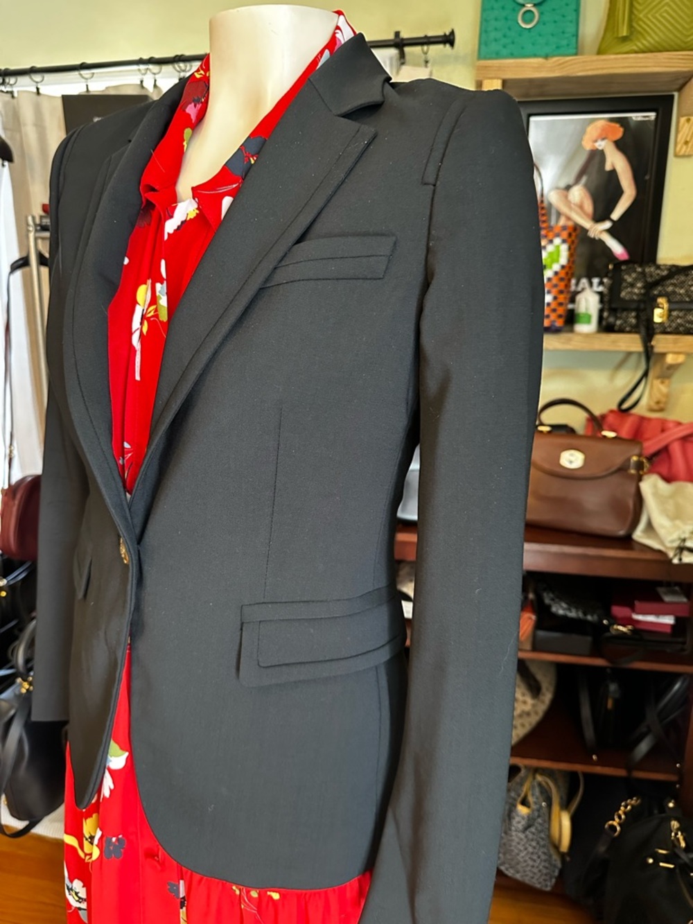 Gucci Black Wool Blazer | Gold Crest Buttons | Made in Italy | IT 38 - Picture 9 of 12